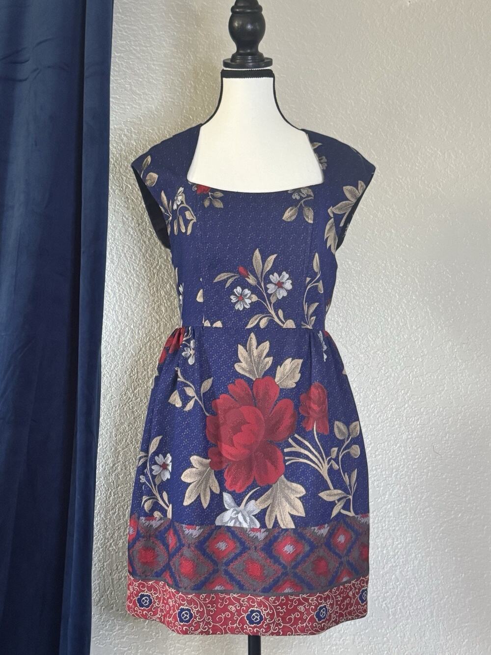 NWT Alice + Olivia Brocade Fit & Flare Dress | Size 6